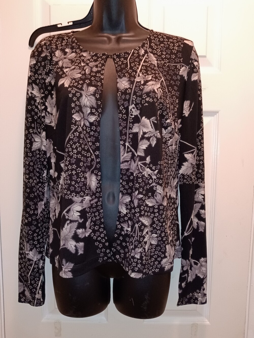 BCBG Max Azria Black and White Floral Open-Front Dress Top
